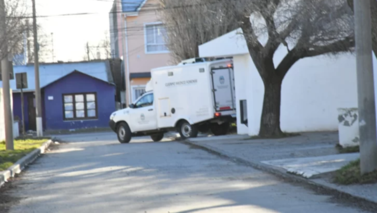 Los investigadores de Santa Cruz esperan los resultados de la autopsia y las pericias a la soga