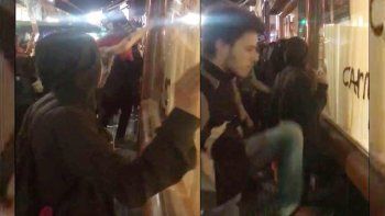 escrache vegano en buenos aires contra una parrilla y una pizzeria escrache vegano en buenos aires contra una parrilla y una pizzeria