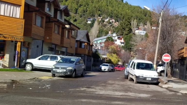 Delincuentes entraron a una agencia de viajes y se alzaron con miles de dólares