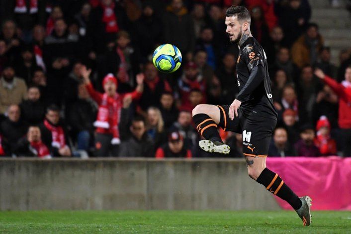 Benedetto la rompió&nbsp;en el arranque de una nueva fecha del fútbol francés.