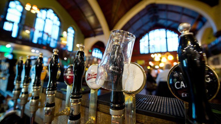 El ascenso más importante. Hizo su cumbre número 22 en el volcán Lanín junto con sus tres hijos.