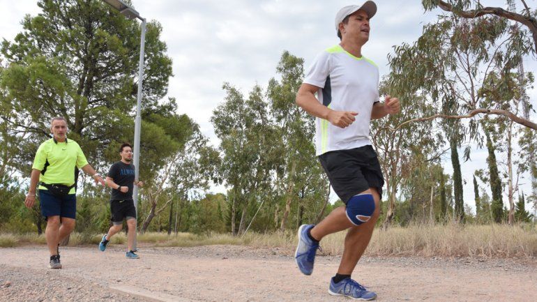 La aplicación les permite a los deportistas evaluar su condición física. 