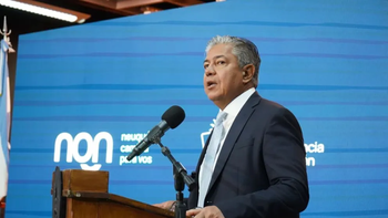 Rolando Figueroa comunicó la medida por redes sociales. Rolando Figueroa comunicó la medida por redes sociales.