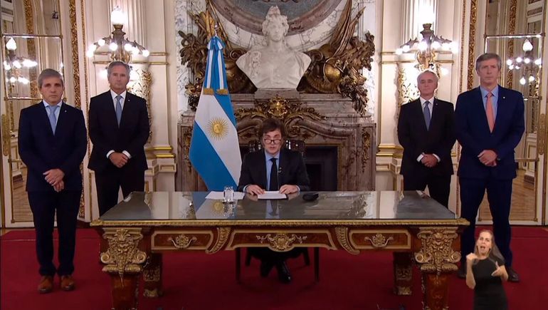 Javier Milei y su gabinete