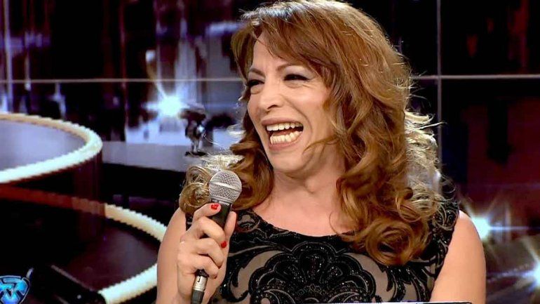 Con ironía e ingenio, Lizy Tagliani respondió un saludo tuitero por el Día del Hombre
