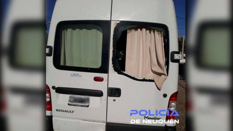 Los agarraron in fraganti cuando intentaban robar una camioneta