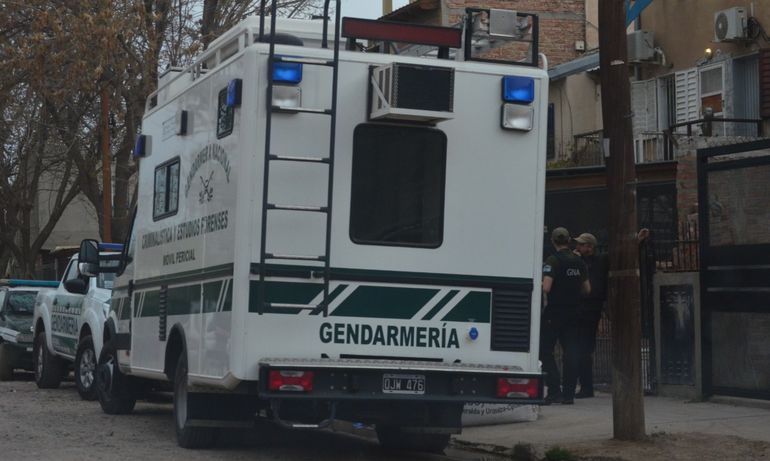 Gendarmería Nacional lleva adelante el operativo en el barrio de las 1200 viviendas.&nbsp;