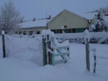 Vacaciones de invierno extendidas por el frío extremo: dos provincias postergan la vuelta a clases. Vacaciones de invierno extendidas por el frío extremo: dos provincias postergan la vuelta a clases.