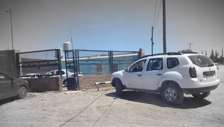 Ladrones armados asaltaron una remisería e hirieron a un chofer