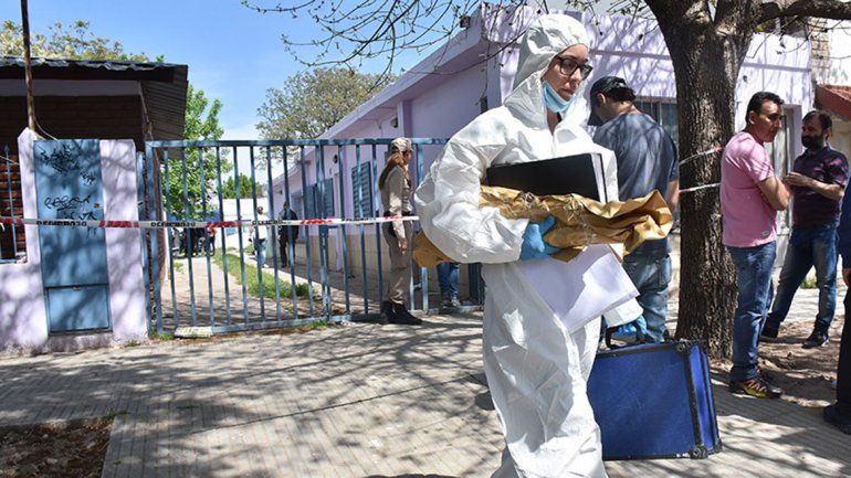 Asesinó a sus dos vecinos porque no bajaban la música y después se mató: eran todos policías