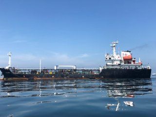 Foto de archivo.  Un tanquero fuera de la refinería de petróleo en Puerto La Cruz, Venezuela. Julio 19, 2018.