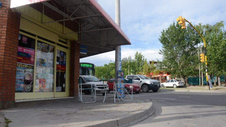 Los motochorros atacaron en un kiosco del barrio Sapere