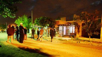 El aberrante hecho desató la ira de los vecinos del barrio Cuenca XV. El aberrante hecho desató la ira de los vecinos del barrio Cuenca XV.