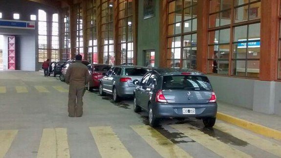 Por un paro se hace más lento el cruce hacia Chile
