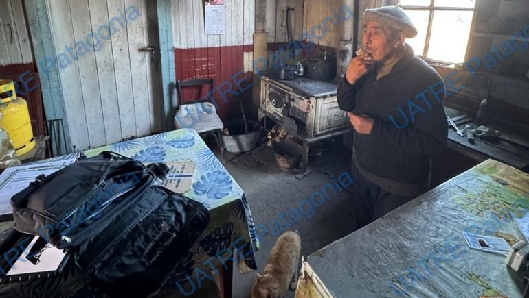 Hallaron a un peón viviendo en condiciones inhumanas en Santa Cruz. (Foto: UATRE Patagonia).