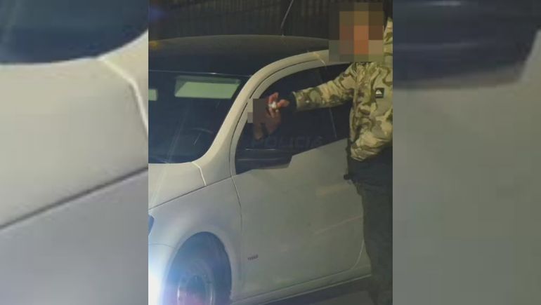 Gracias a las cámaras urbanas, detectaron un pasamanos de droga en Plottier