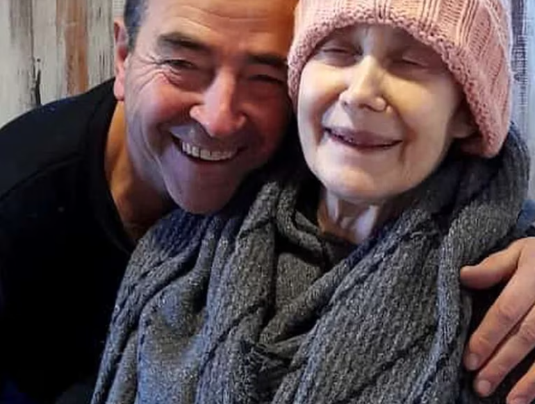 Camila Periseé atraviesa un gravísimo estado de salud acompañada por su pareja, el cantante de tangos Chino Fernández.