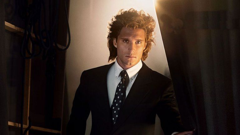 El conductor actualmente se encuentra grabando lo que será la apertura de su programa.