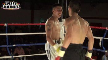 Facundo Huanque vuelve a pelear. Facundo Huanque vuelve a pelear.