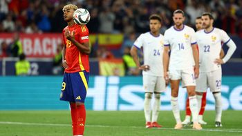 Lamine Yamal fue picante contra Francia. Lamine Yamal fue picante contra Francia.