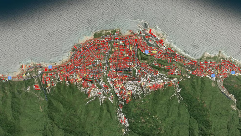 Captura de pantalla del mapa interactivo creado por del Sistema de Información Geográfica Earthdata de la NASA, que muestra en color rojo los edificios que tendrían más de un 75 % de probabilidades de estar dañados en la localidad de Caraballeda, en el Estado de La Guaira. Crédito: NASA Captura de pantalla del mapa interactivo creado por del Sistema de Información Geográfica Earthdata de la NASA, que muestra en color rojo los edificios que tendrían más de un 75 % de probabilidades de estar dañados en la localidad de Caraballeda, en el Estado de La Guaira. Crédito: NASA