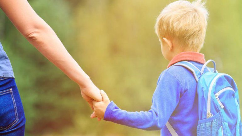 TikTok: descubrió que su hijo es realmente su tío. | Foto referencial.