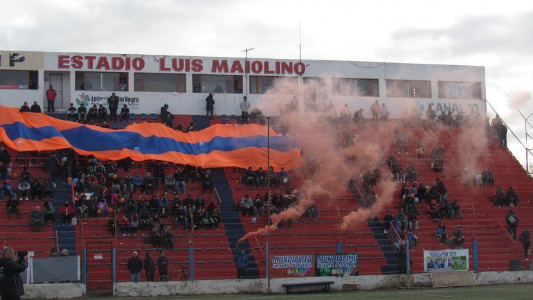 Video: así fue el ataque artero a los hinchas de Unión de Allen en Roca