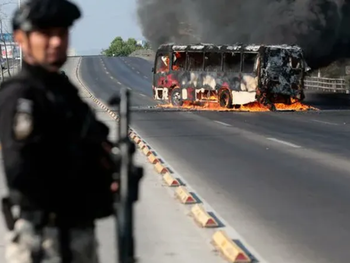 En medio de la tensión, la presidenta de México, Claudia Sheinbaum, llamó a la población a mantener la calma.
