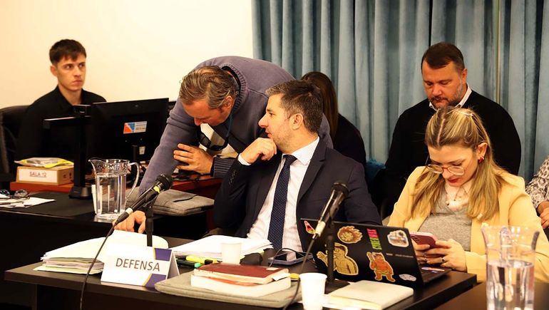 Los defensores de los imputados de la causa por estafa con planes sociales. Los defensores de los imputados de la causa por estafa con planes sociales.