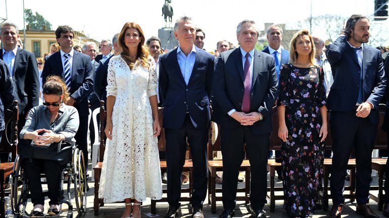 Macri y Fernández compartieron una histórica misa en Luján