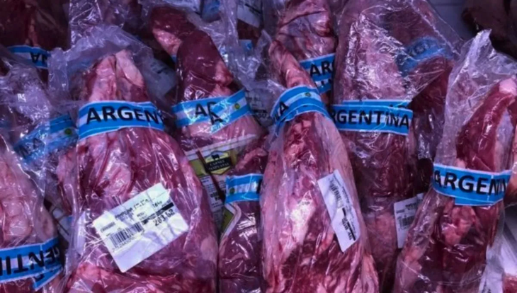 Durante las últimas décadas, Argentina se cayó del "top 10" de países exportadores de carne bovina. Durante las últimas décadas, Argentina se cayó del "top 10" de países exportadores de carne bovina.