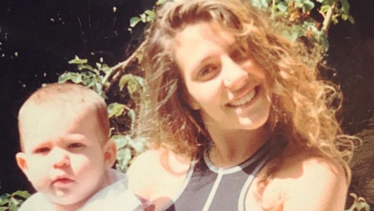 Mónica Ayos se fotografió junto a su hijo