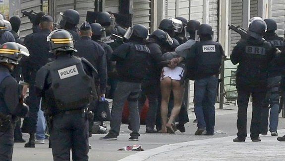 Una yihadista se inmoló durante un operativo antiterrorista en las afueras de París