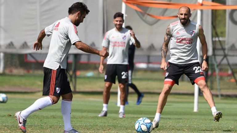 Argentina se paraliza ante el clásico River vs. Boca