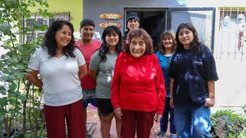 a los 99 anos, transito arjona sigue siendo el alma de las fiestas familiares: la mirtha legrand de neuquen a los 99 anos, transito arjona sigue siendo el alma de las fiestas familiares: la mirtha legrand de neuquen