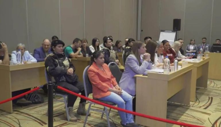 Nuevo escándalo en el juicio por Cecilia Strzyzowski: un abogado de los Sena amenazó a un perito. Nuevo escándalo en el juicio por Cecilia Strzyzowski: un abogado de los Sena amenazó a un perito.