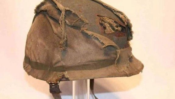 Guerra de Malvinas: soldado recuperó casco que lo salvó