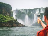Turistas eligen la triple frontera por una particular razón.