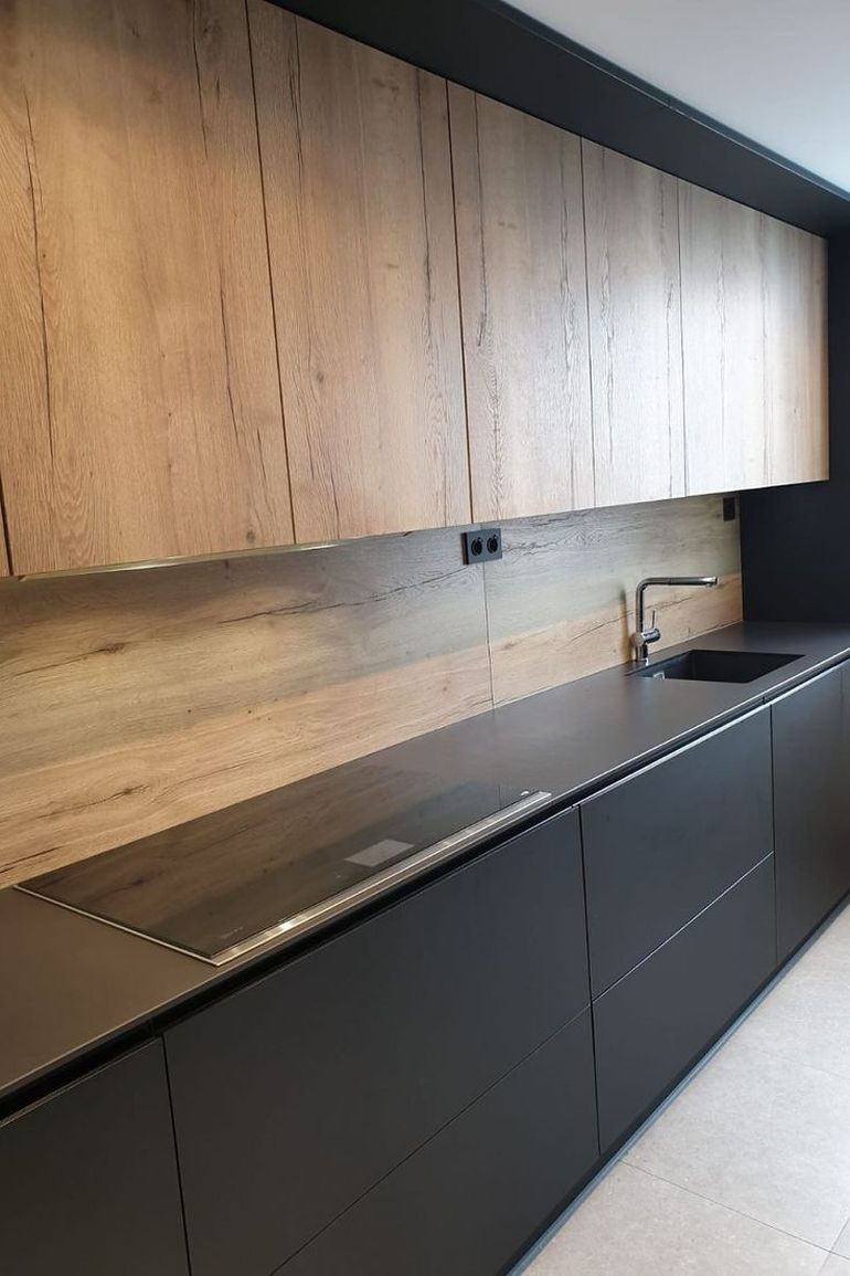 La alternativa de la madera es resistente a la humedad y las manchas. La alternativa de la madera es resistente a la humedad y las manchas.