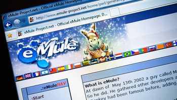 El eMule todavía existe: en Argentina condenaron a un hombre que lo usaba para pasarles pornografía a menores. El eMule todavía existe: en Argentina condenaron a un hombre que lo usaba para pasarles pornografía a menores.