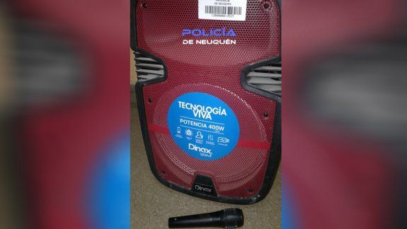 Robó un equipo de sonido y se fue caminando: lo atrapó la policía
