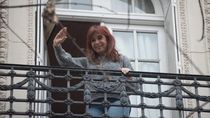parece joda, pero no, el polemico cuestionamiento de cristina kirchner desde su casa