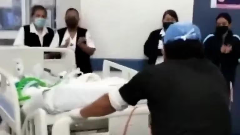 La despedida de los médicos al joven que murió tras un ataque a machetazos