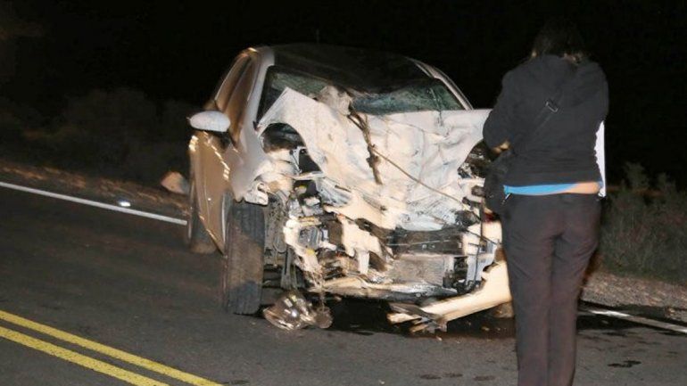 El Fiat Punto quedó en la mano contraria y con la trompa destruida.