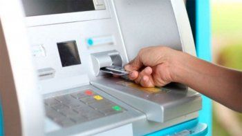 fue al cajero automatico, dejo la cuenta abierta y le sacaron todos los ahorros fue al cajero automatico, dejo la cuenta abierta y le sacaron todos los ahorros