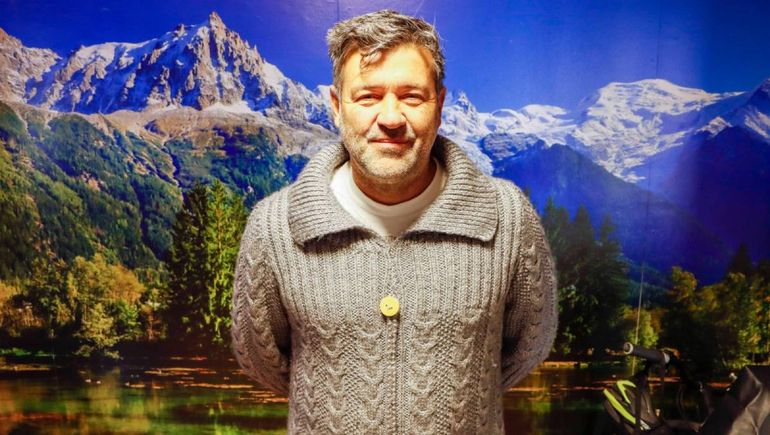 El guía turístico que brilla en Caviahue: pasión, adrenalina y anécdotas