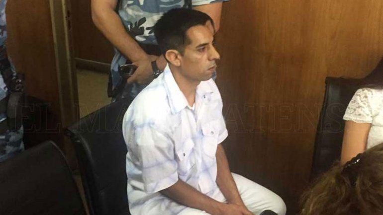 Violó a su novia y la obligó a tener sexo con el perro