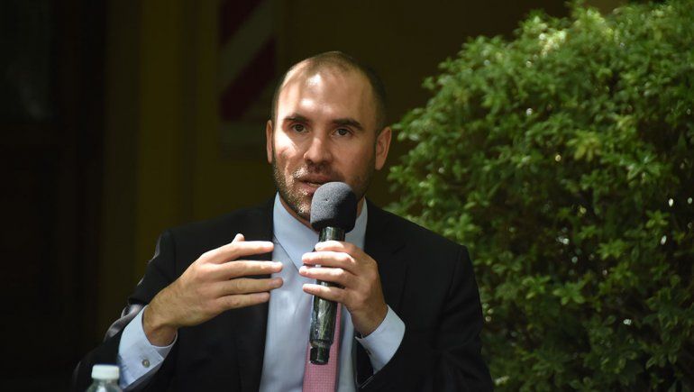 Martin Guzmán prevé que la devaluación del dólar sea de 25% en 2021.