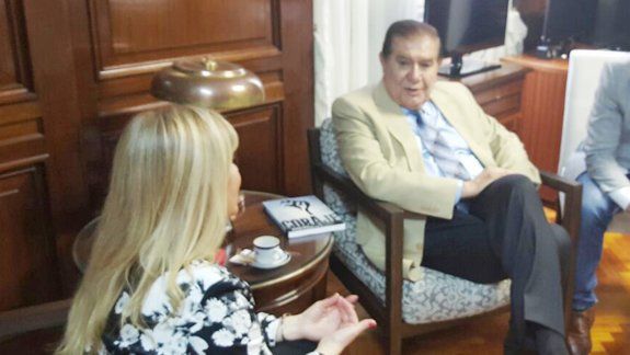 El legislador neuquino junto a la senadora entrante de Tierra del Fuego.