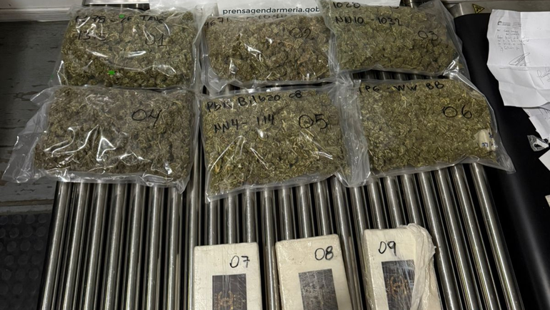 Control de Gendarmería en la Ruta 22: detienen a una pareja con más de cinco kilos de cocaína y marihuana